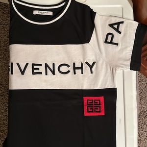 Givenchy paris 4G embroidery